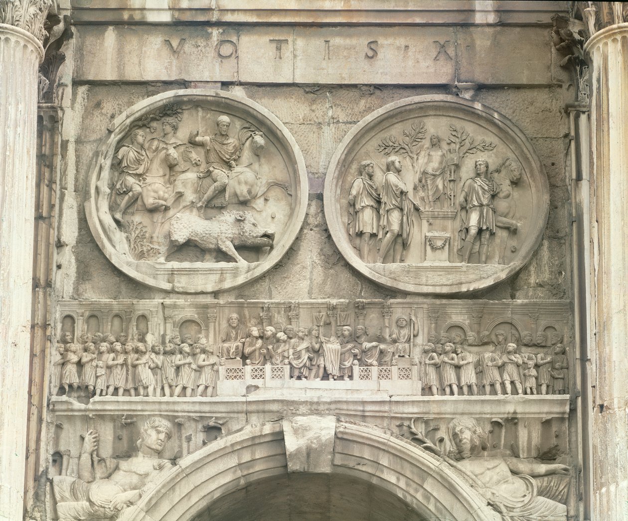 Relief z Łuku Konstantyna, c.315 AD (marmur) autorstwa Roman