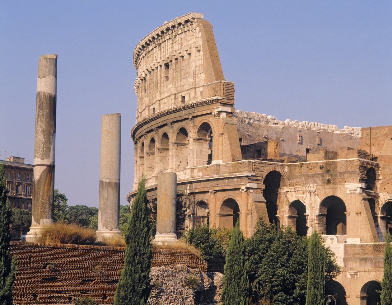 Koloseum, zbudowane ok. 70-80 r. n.e. autorstwa Roman
