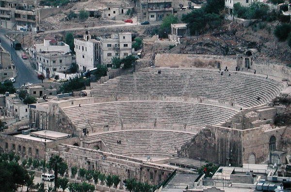 Teatr autorstwa Roman