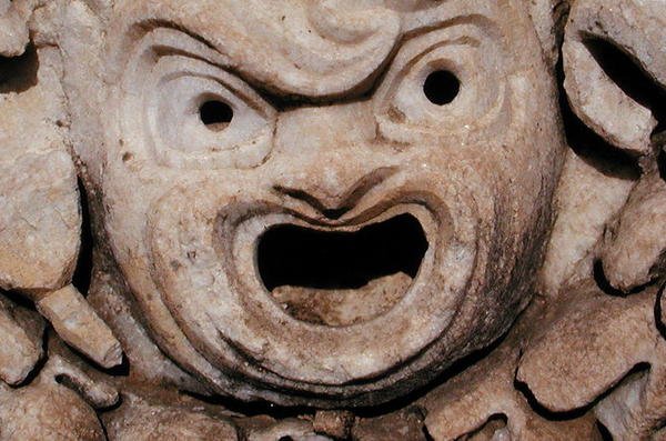 Tragiczna maska z teatru autorstwa Roman