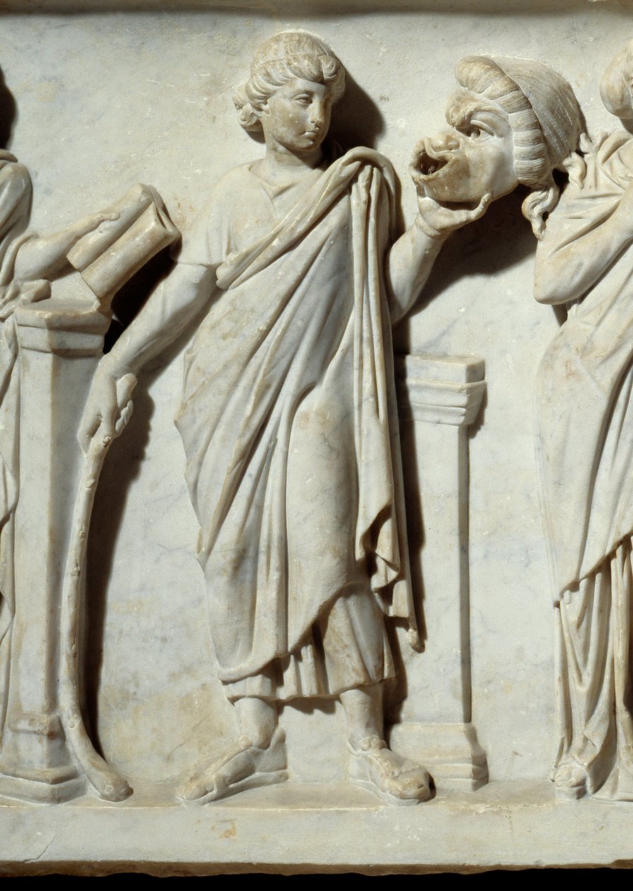 Muza trzymająca maskę komedii, fragment Sarkofagu Muz: przedstawienie muz sztuki i liter. Rzeźba z marmuru. 150 n.e. Paryż, Luwr. autorstwa Roman