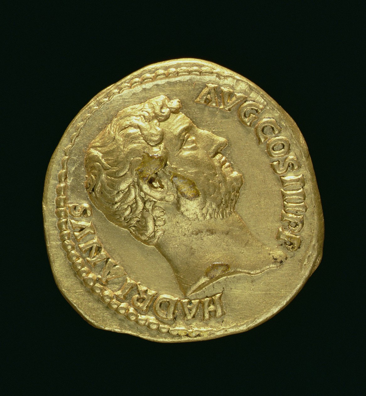 Aureus (awers) Hadriana (AD 117-AD 138) z odkrytą głową. (złoty) Napis: HADRIANVS AVGUSTVS (odwrotność patrz 119153) autorstwa Roman