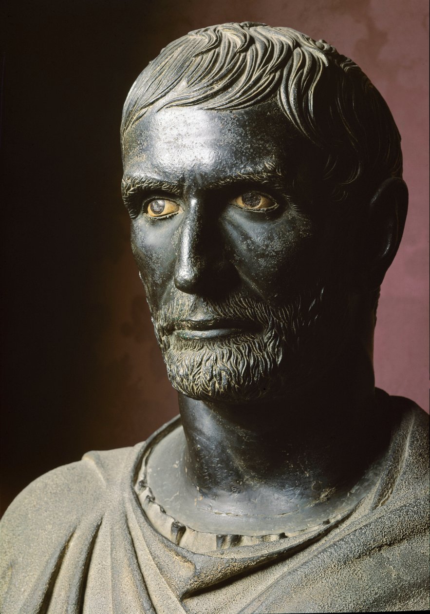 Popiersie Brutusa (Bruto Capitolino) (Capitolin) - Rzeźba z brązu. 300 pne, wym. 79 cm - Rzym, Musei Capitolini, Palazzo dei Conservatori, Sala dei Trionfi - Popiersie Lucjusza Juniusa Brutusa, znanego jako Capitoline Brutus - Rzeźba z brązu autorstwa Roman
