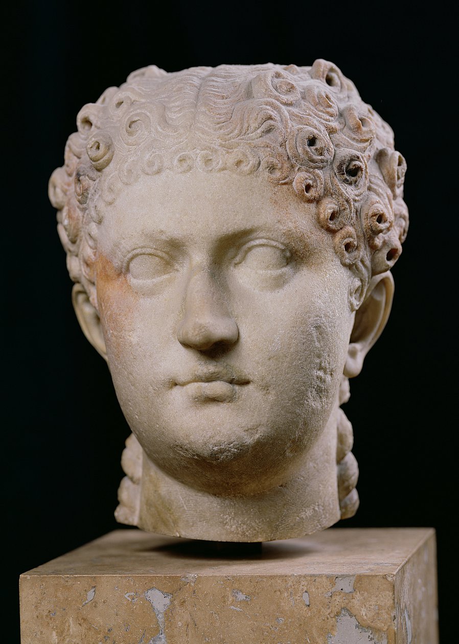Głowa Agrypiny Młodszej (ok. 16-59) (marmur) autorstwa Roman