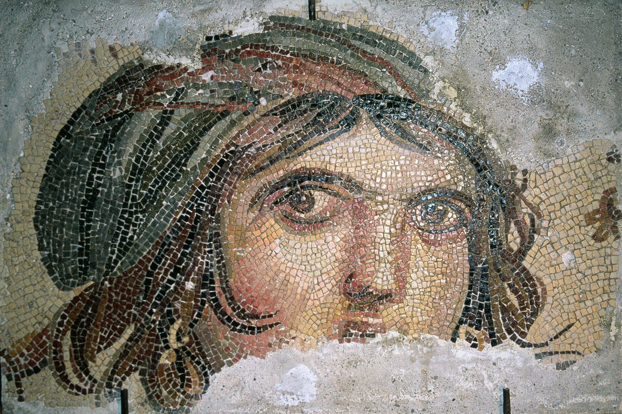 Głowa cyganki z Belkis (obecnie Zeugma), południowo-wschodniej Turcji (mozaika) autorstwa Roman