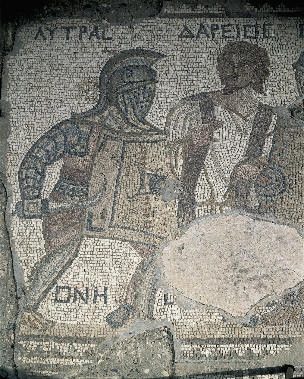 Malowanie dwóch gladiatorów na mozaikowej ścianie, Kourion, Limassol, Cypr autorstwa Roman