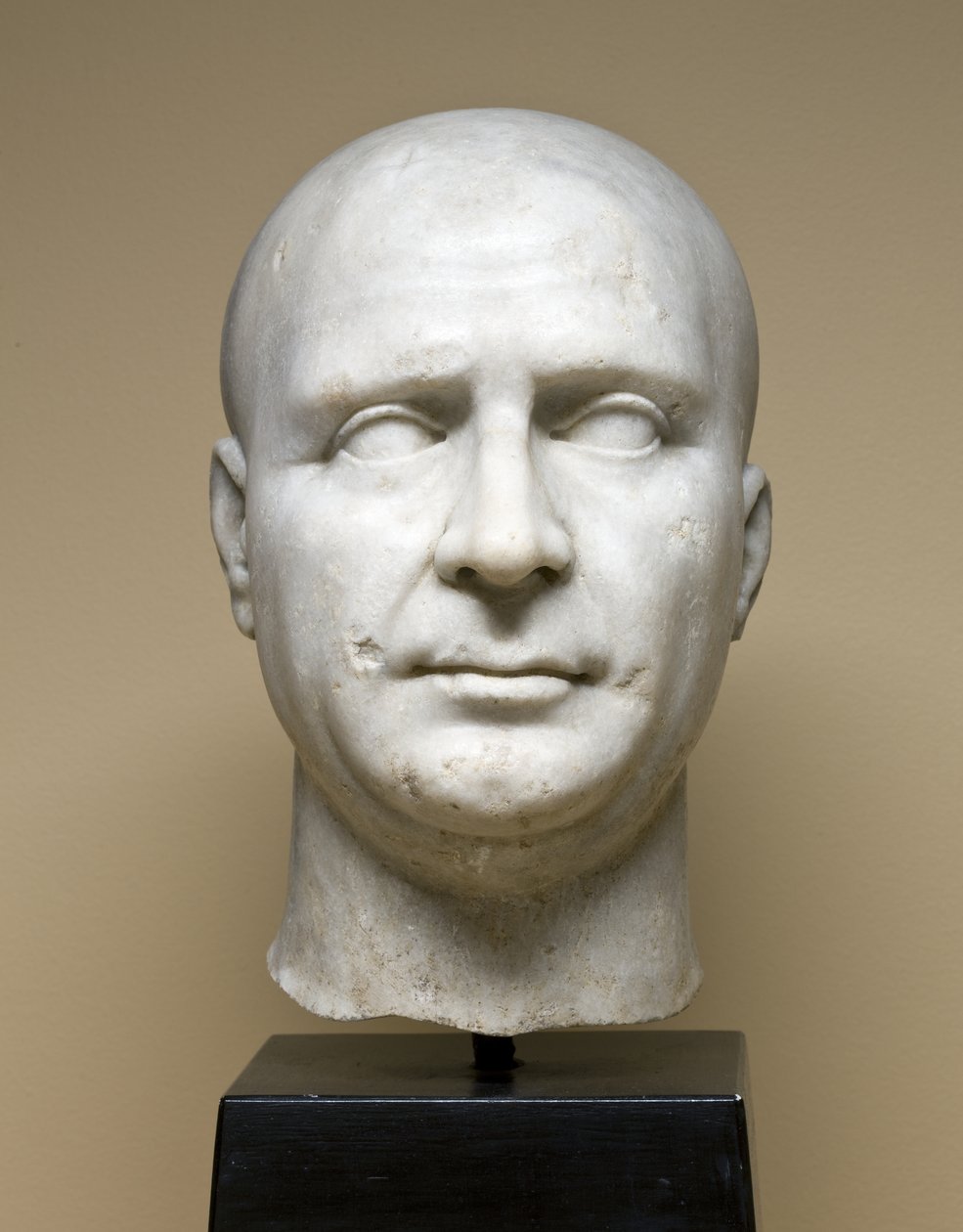 Portret księdza Izydy, początek II wne (marmur prokoneński) autorstwa Roman