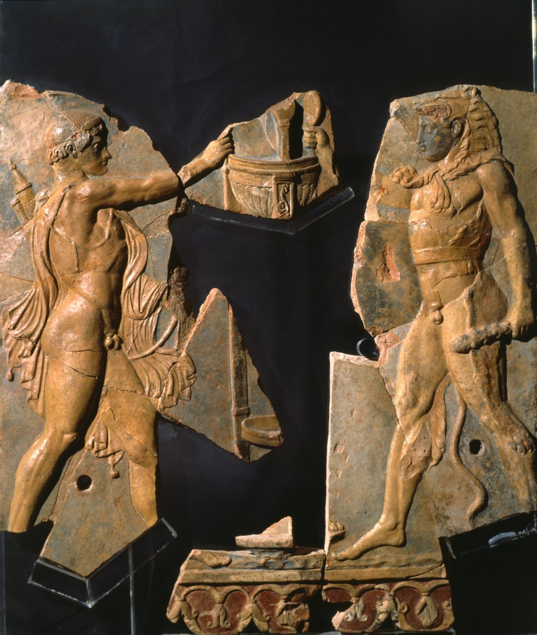 Płaskorzeźba z terenu świątyni Apollina, Palatyn, Rzym (terakota) autorstwa Roman