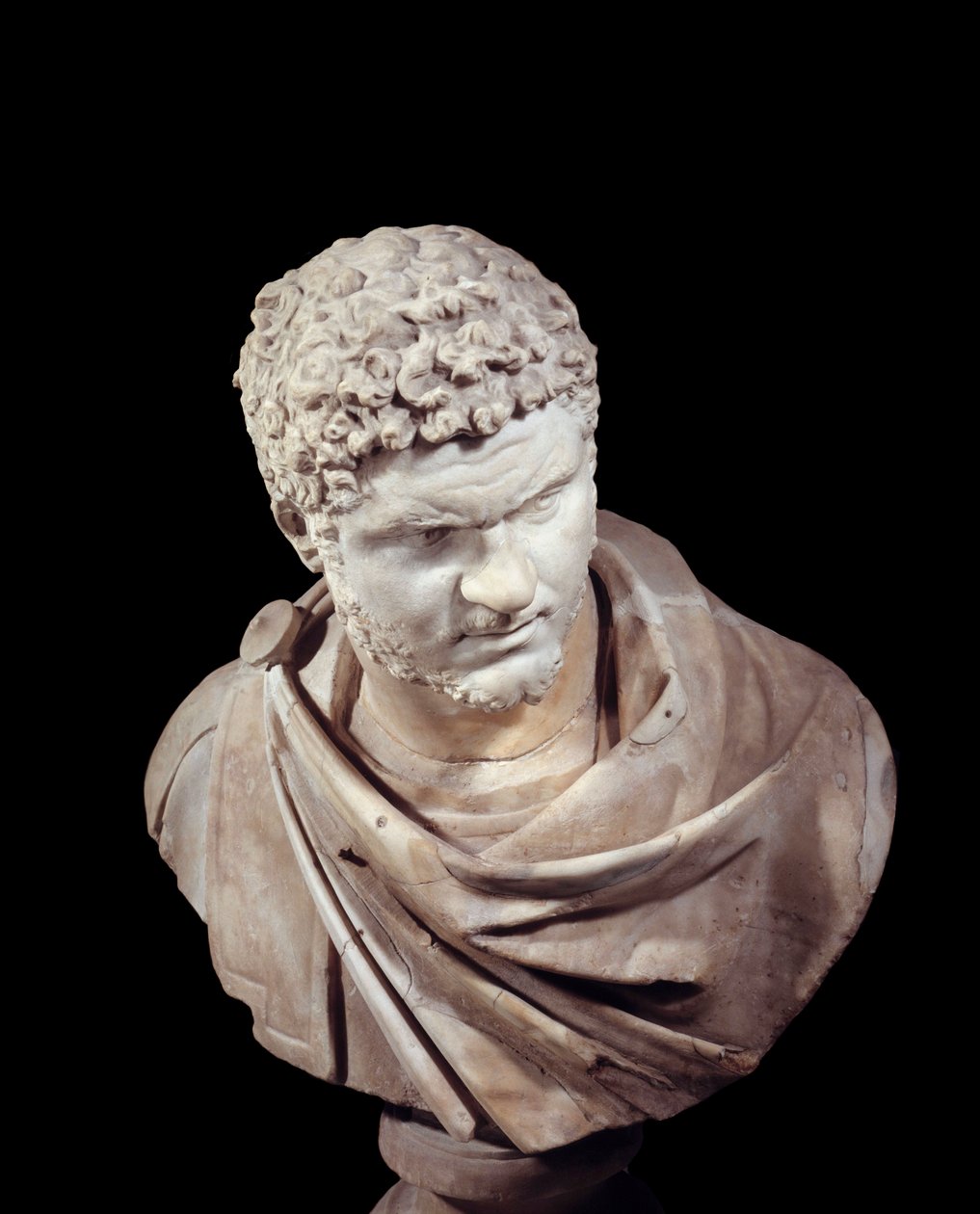 Sztuka rzymska: marmurowe popiersie Karakalli (188-217), cesarza od 211 do 217 n.e. Słońce 0,52 m Paryż, Musee du Louvre autorstwa Roman