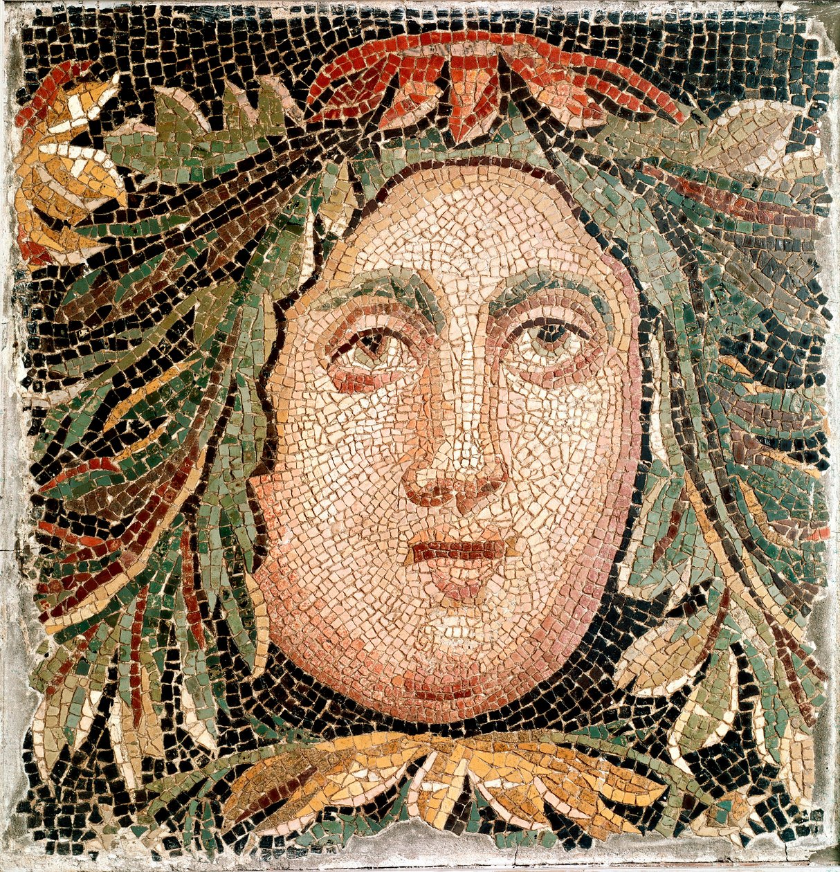 Sztuka rzymska: mozaika przedstawiająca głowę morskiego bóstwa. III wiek naszej ery. Rzym, Museo Nazionale Romano - Sztuka rzymska. Boskość morza. Mozaika, III wiek n.e. Museo Nazionale Romano, Rzym, Włochy - Sztuka rzymska. Boskość morza. Mozaika, III wie autorstwa Roman