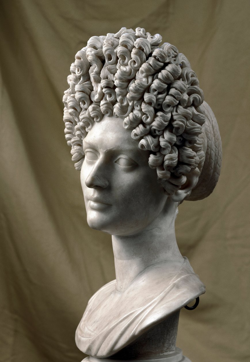 Sztuka rzymska: portret damy z okresu Flawiuszów. 80-100 n.e. Rzeźba z marmuru. Ciemny. 38 cm. Rzym, Musei Capitolini autorstwa Roman