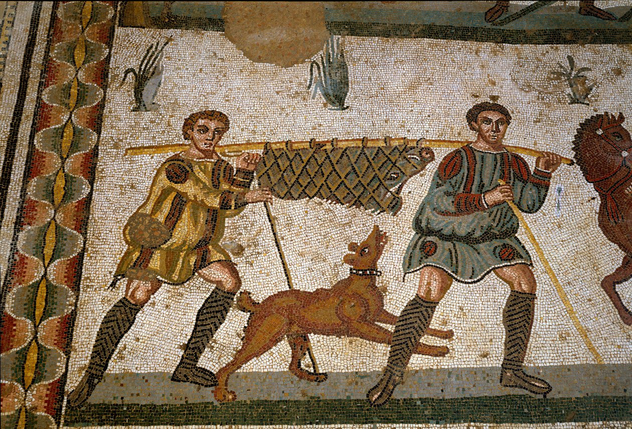 Sztuka rzymska: dwóch niewolników niesie dzika. Fragment mozaiki „Małe polowanie” 315-350 n.e. Piazza Armerina, Villa Romana del Casale autorstwa Roman