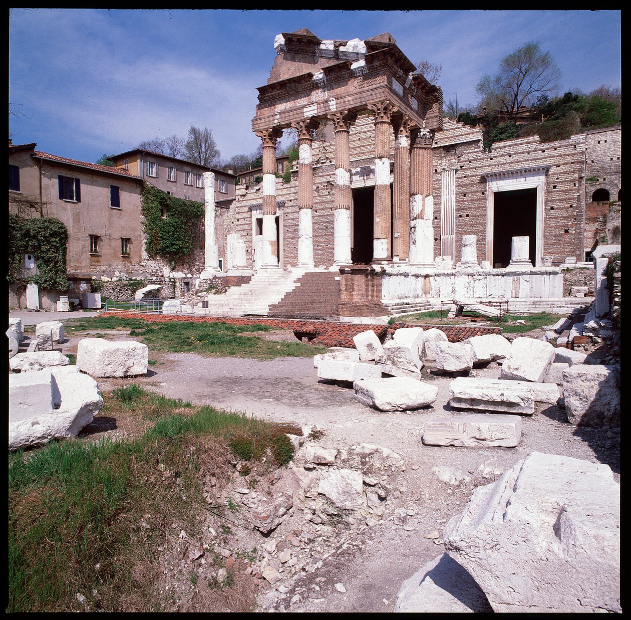 Sztuka rzymska: widok stolicy (kapitolu), 73 AD, Brescia Włochy autorstwa Roman