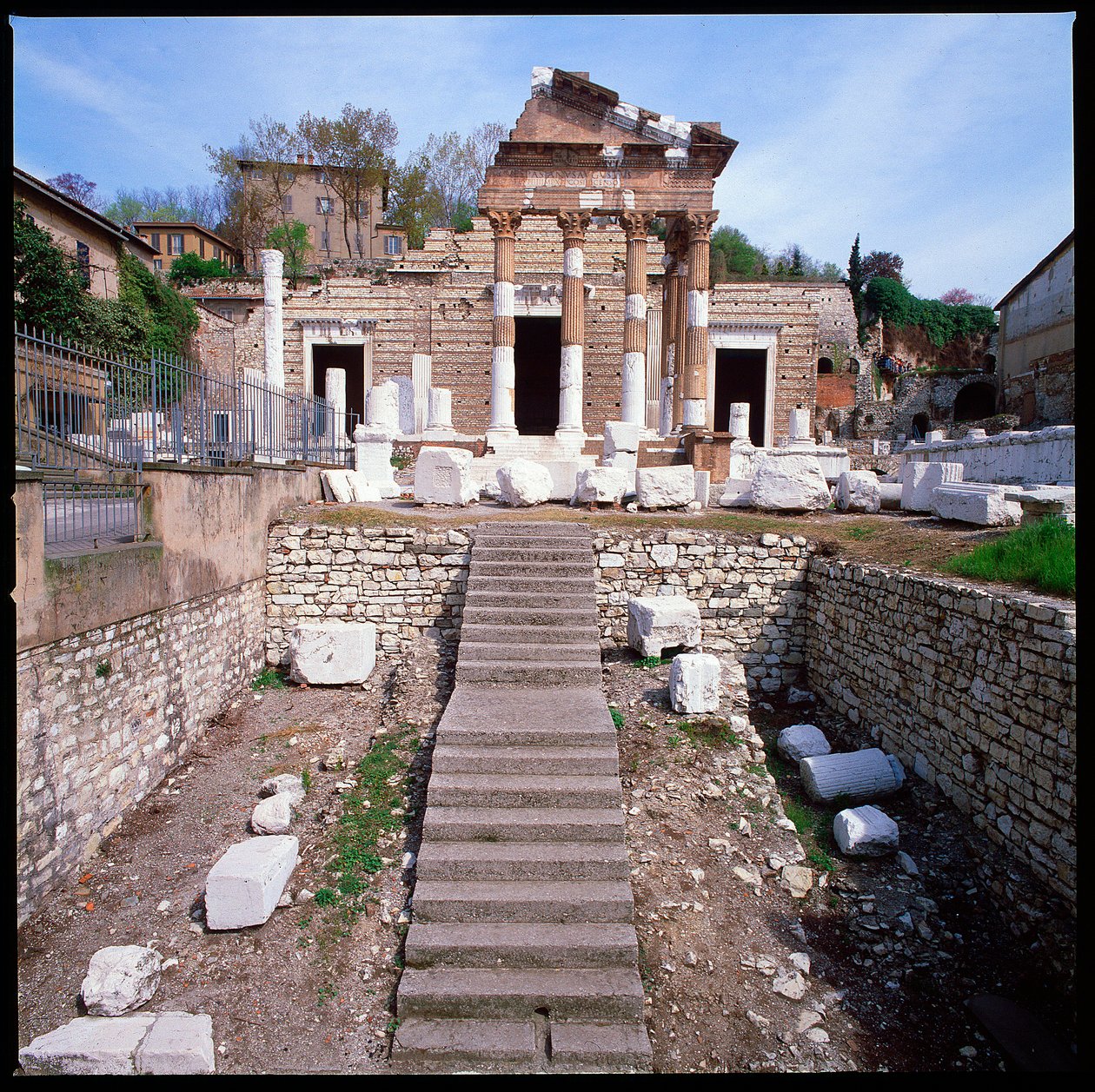 Sztuka rzymska: widok stolicy (capitolium), 73 AD, Brescia Włochy autorstwa Roman