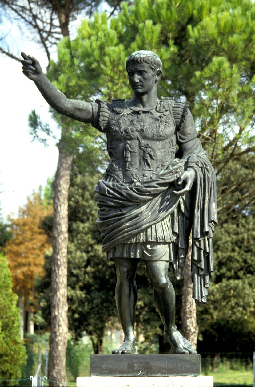 Posąg cesarza rzymskiego Augusta (Oktawian lub Oktawian) (63 pne - 14) autorstwa Roman
