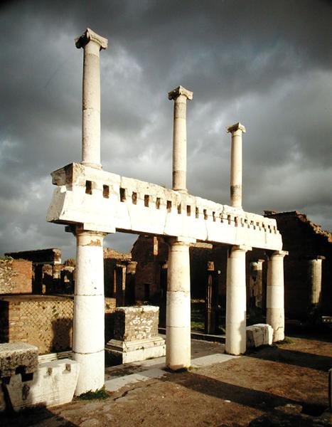 Widok na portyk Forum autorstwa Roman
