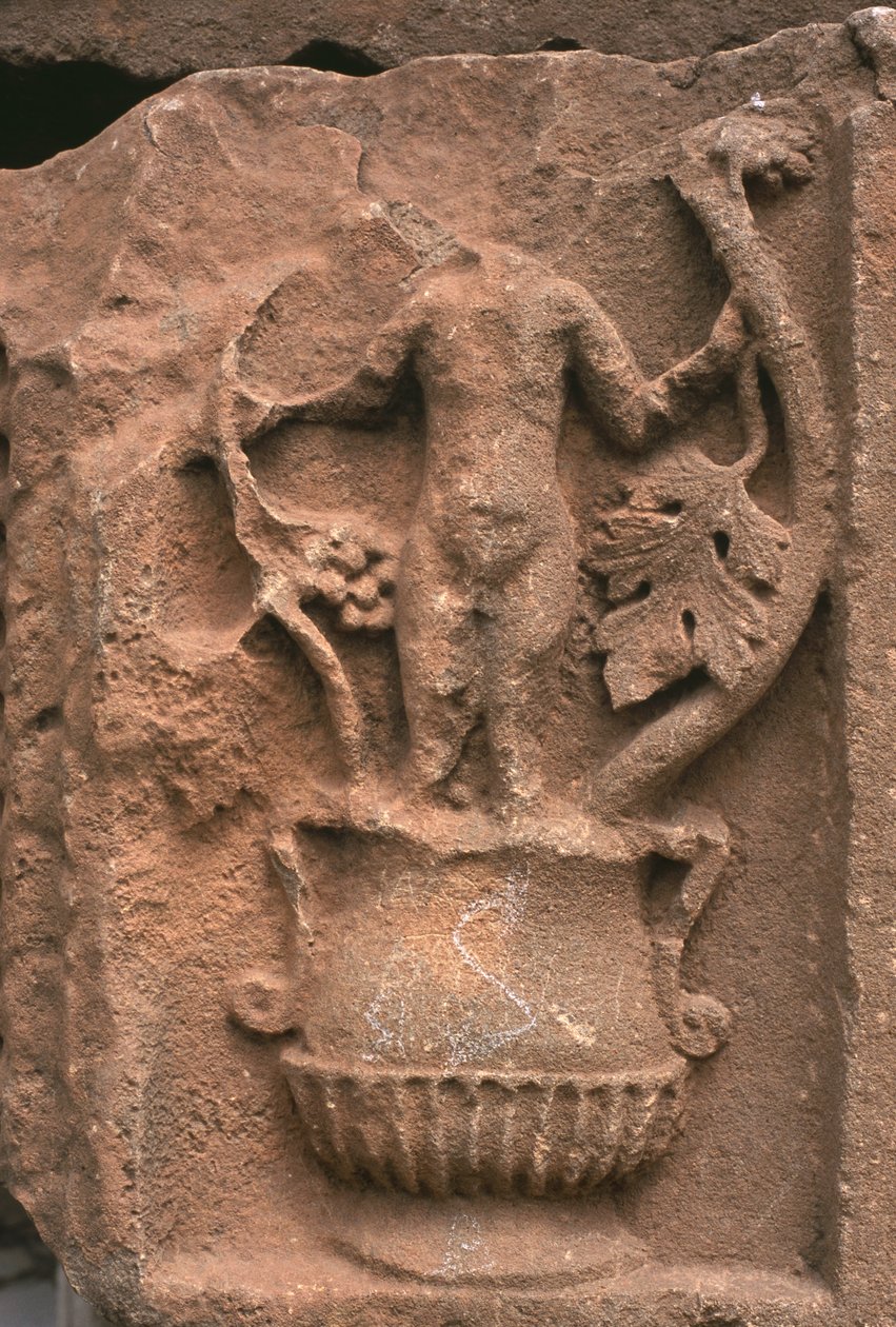 Fragment architektoniczny z rzeźbioną dekoracją, targ Sertius, okres cesarski (27 pne-395 ne) (patrz także 267025) autorstwa Roman Imperial Period