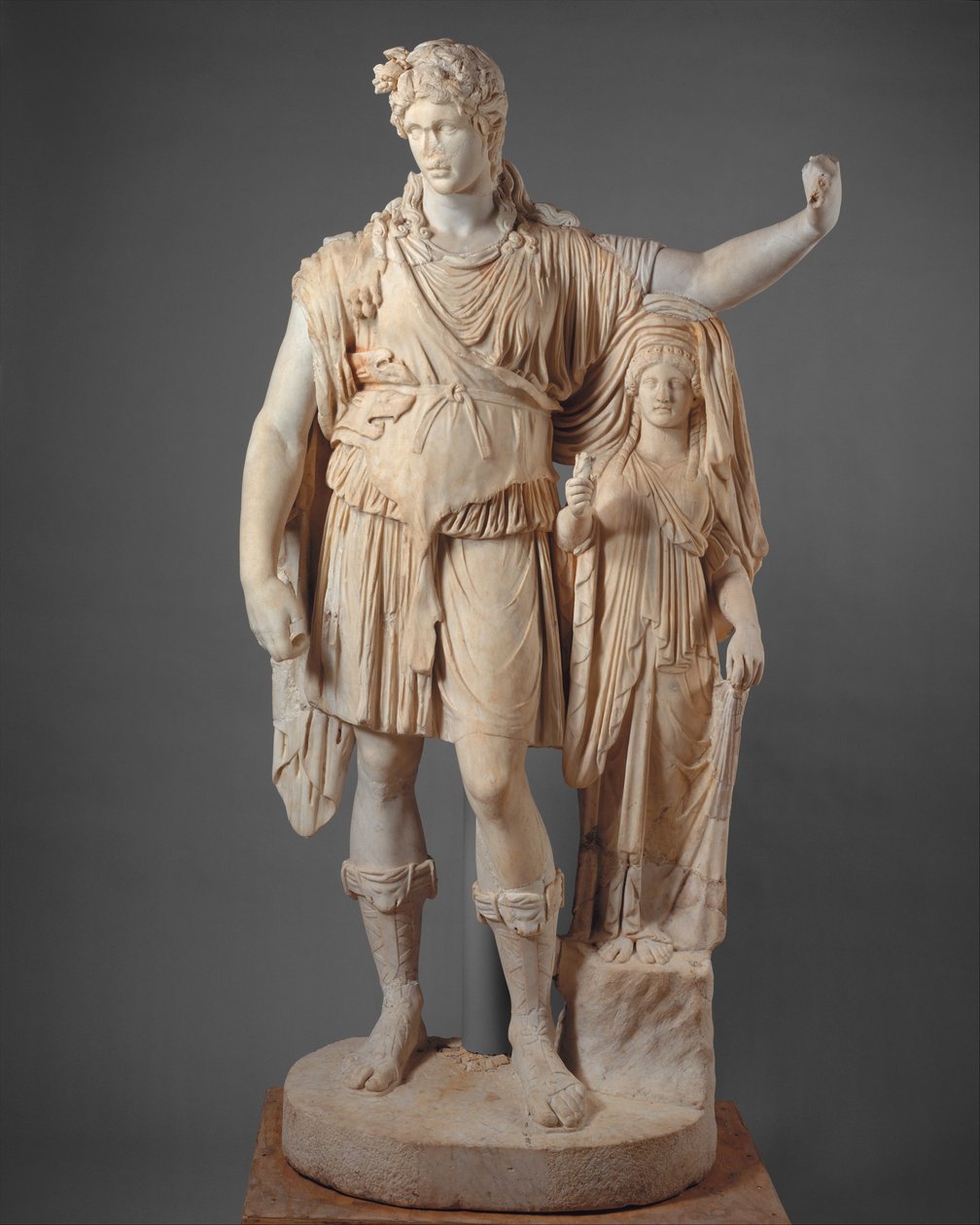 Posąg Dionizosa oparty na kobiecej postaci ( „Nadzieja Dionizos”), 27 pne-68 AD (marmur) autorstwa Roman Imperial Period