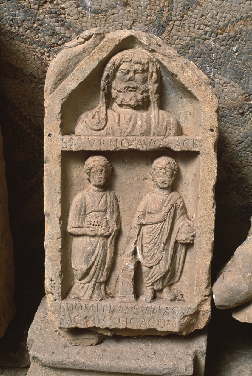Stela wotywna poświęcona Saturnowi, okresowi cesarskiemu (27 p.n.e.-395 n.e.) autorstwa Roman Imperial Period