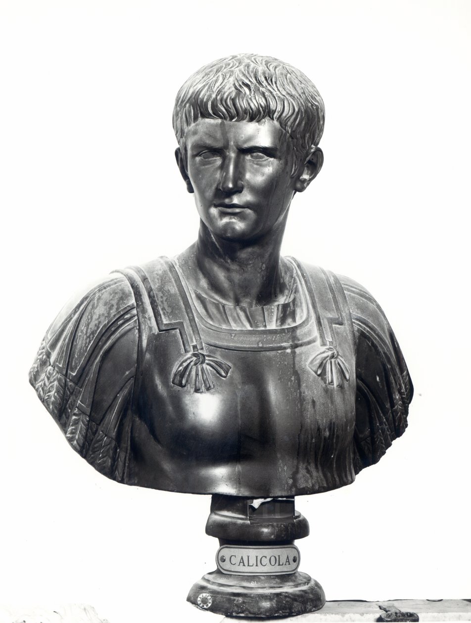 Popiersie cesarza Kaliguli (ok. 12-41) (brąz) (zdjęcie czarno-białe) autorstwa Roman Roman