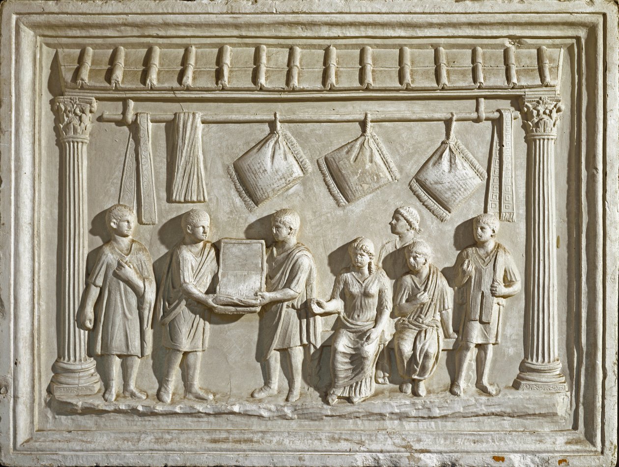 Sztuka rzymska: pleśń przedstawiająca tkaninę i gobeliny. Z oryginału z II w. n.e. (płaskorzeźba) autorstwa Roman Roman