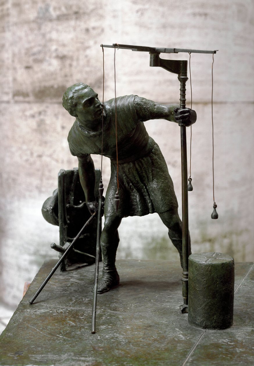 Sztuka rzymska: „”gromatyk”” Geodeta (agrimenerzy) mierzy ziemię za pomocą gromy (gruma). Rzeźba z brązu. Rzym, Muzeum Cywilizacji Rzymskiej autorstwa Roman Roman