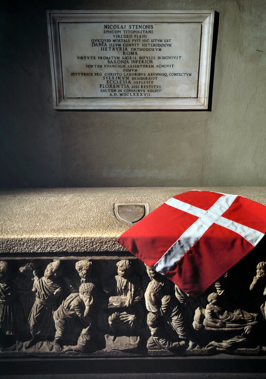Rzymski sarkofag używany jako grobowiec Niccolo Stenone (Niels Stensen lub Steensen) (1638-1686) anatom i geolog (rzymski sarkofag używany jako grobowiec Stensena (Nicolai Steno)) Florencja, kościół San Lorenzo (kościół św. Wawrzyńca) Włochy autorstwa Roman Roman