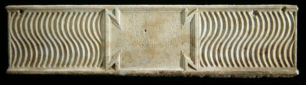 Sarkofag, koniec II-III wne (marmur) (patrz także 241411) autorstwa Roman Roman