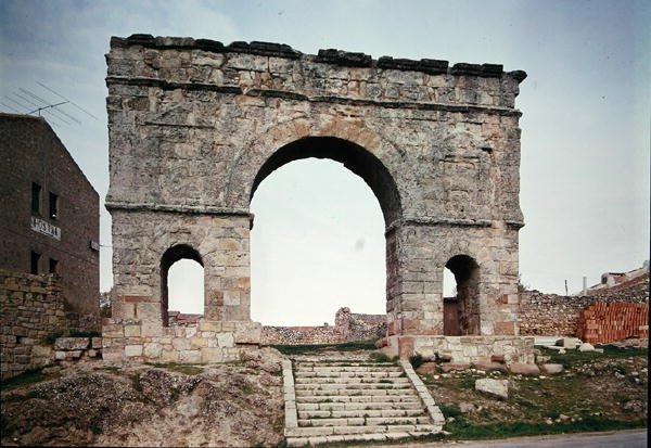 Łuk Triumfalny, II-III w. (zdjęcie) autorstwa Roman Roman
