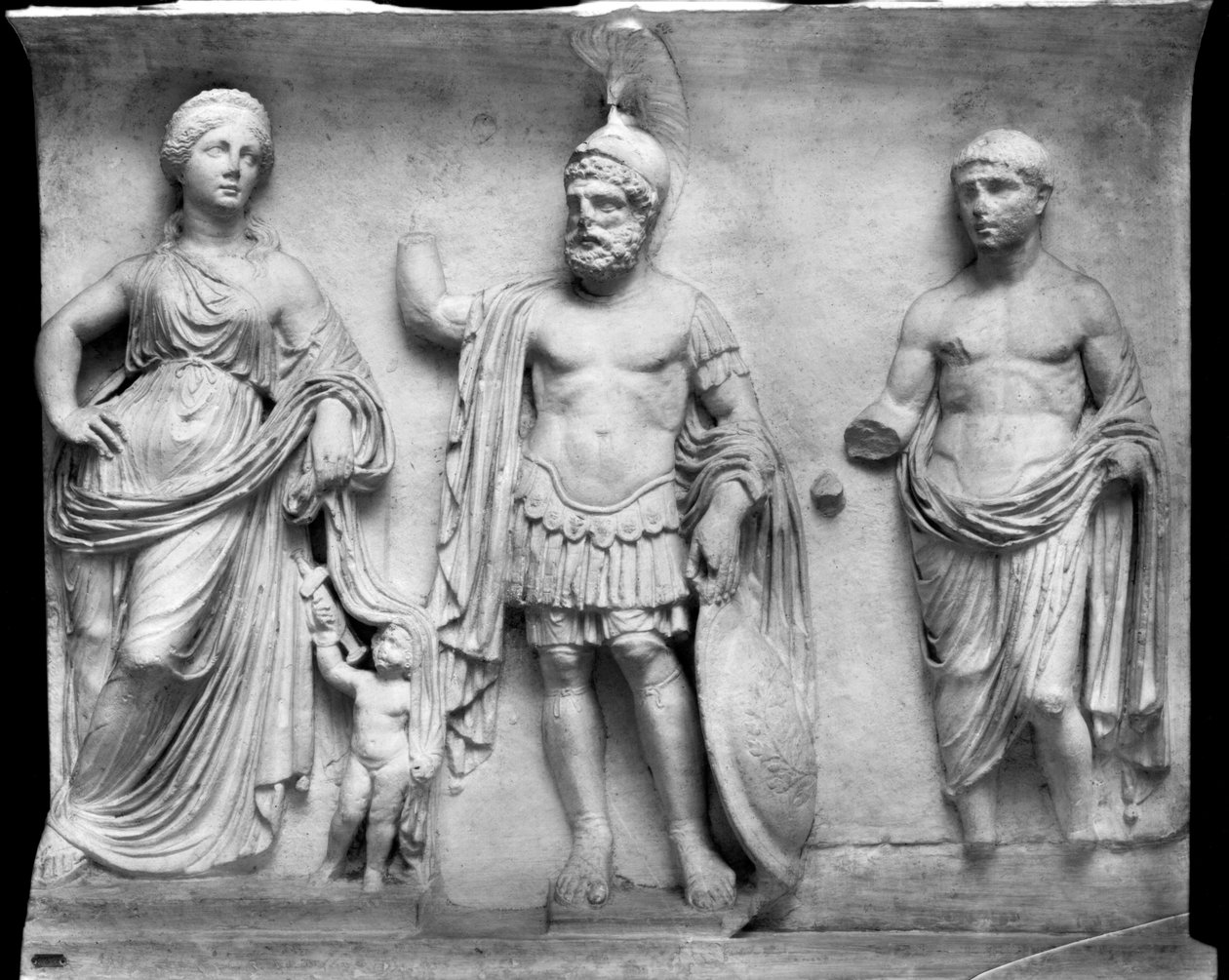Wenus, Mars i Divus Julius (marmur) (zdjęcie czarno-białe) autorstwa Roman Roman