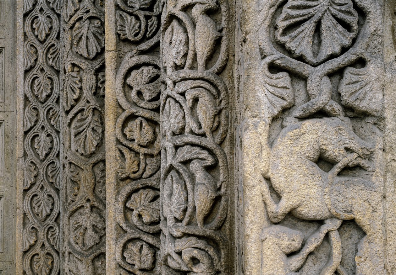 Detale dekoracyjne fasady bazyliki, początek XII w. (relief) autorstwa Romanesque