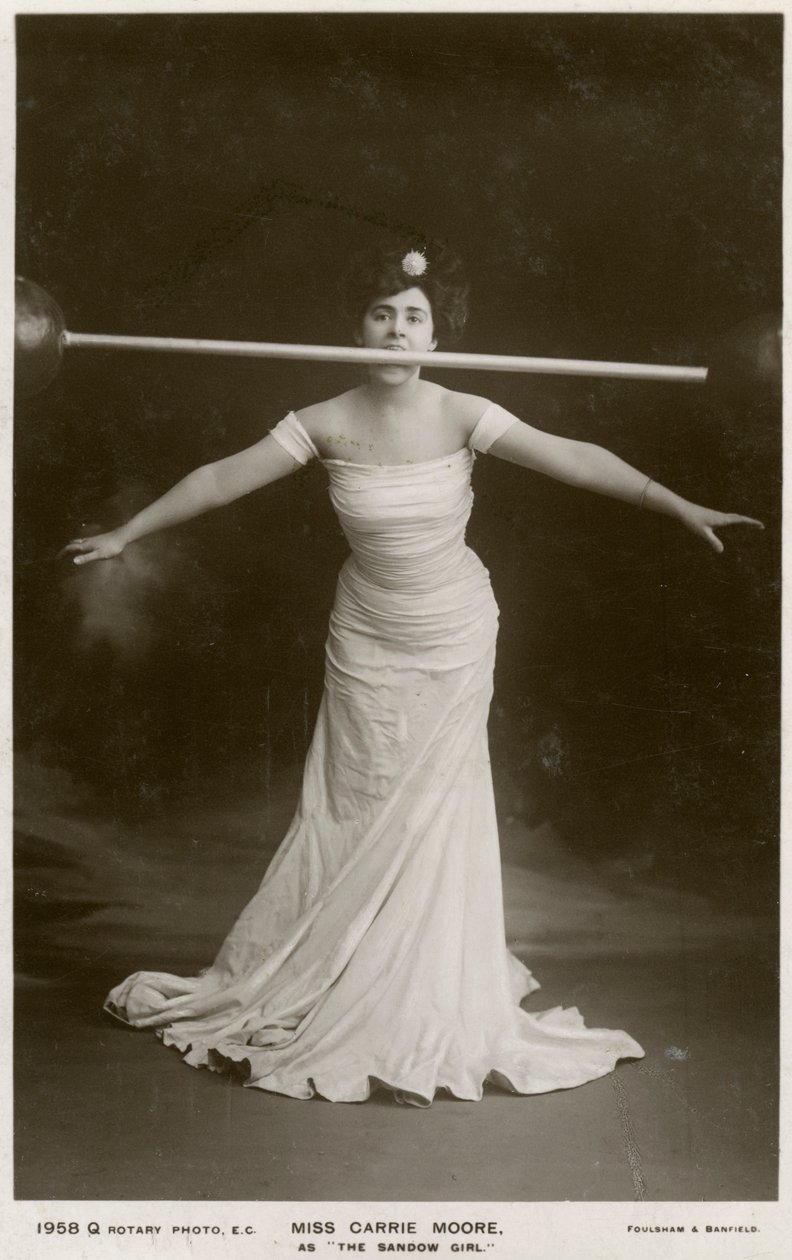 Carrie Moore, australijska aktorka, ok. 1900. autorstwa Rotary Photo