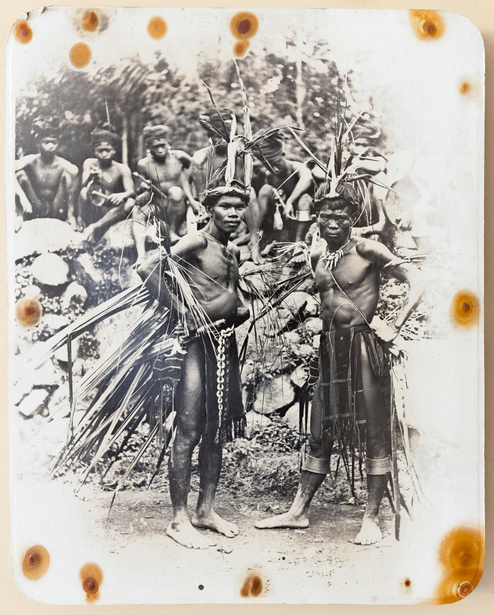 Dwa Ifugao ubrane do tańca walki kogutów autorstwa Roy Barton