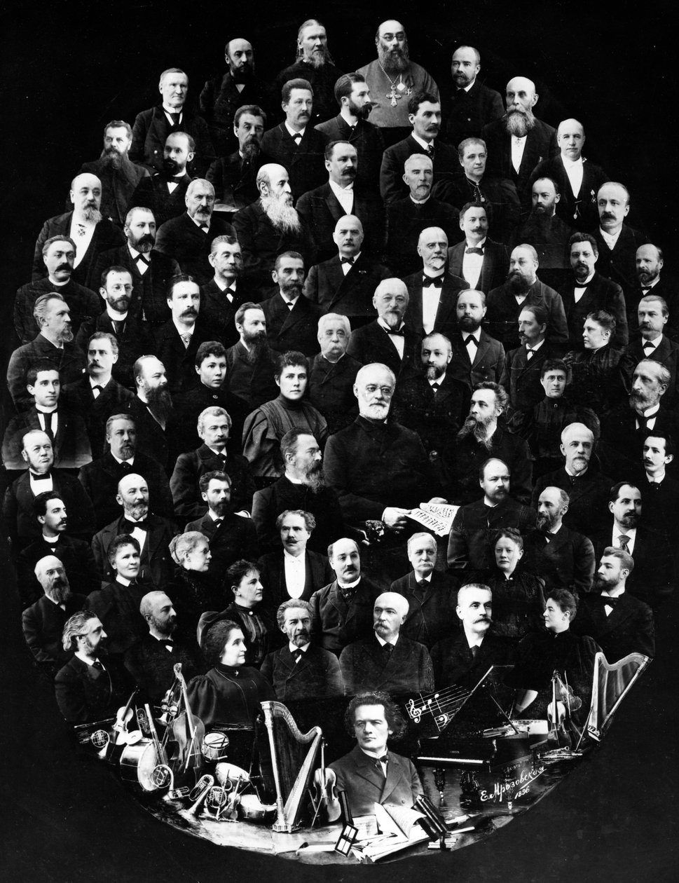 Montaż portretów przedstawiających nauczycieli w Konserwatorium Petersburskim, najstarszej rosyjskiej akademii muzycznej, 1896 autorstwa Russian Photographer
