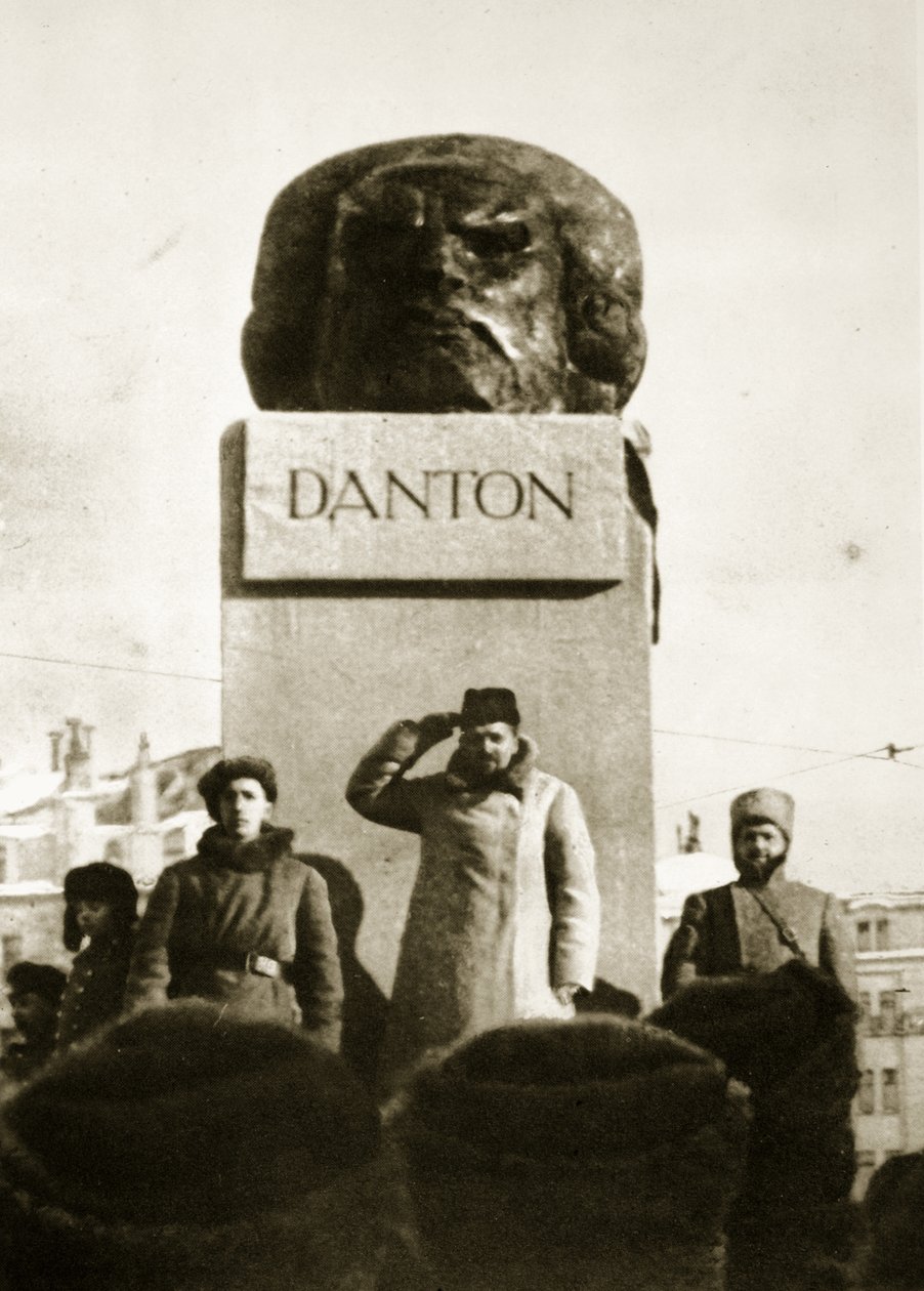 Lenin odsłania pomnik Dantona, Moskwa, 1919 (zdjęcie w sepii) autorstwa Russian Photographer