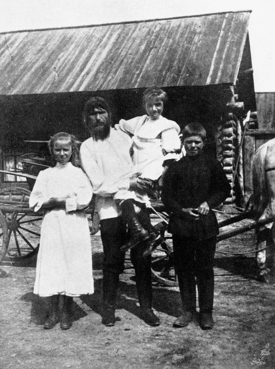 Rasputin i jego rodzina w Pokrovskoe autorstwa Russian Photographer