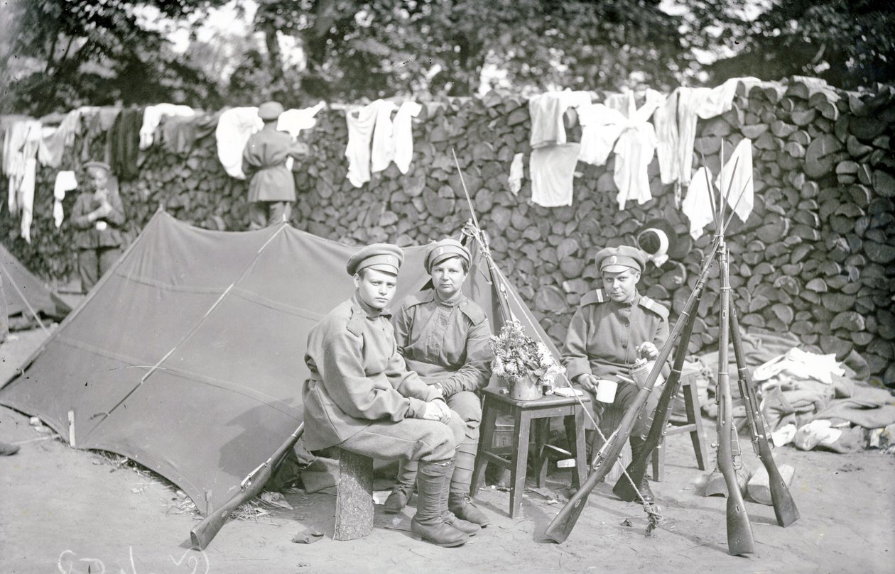 Batalion kobiecy, Petersburg, 1917 r. autorstwa Russian Photographer
