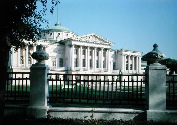 Pałac Szeremietiewa w Ostankino, zbudowany w latach 70. XX wieku autorstwa Russian School