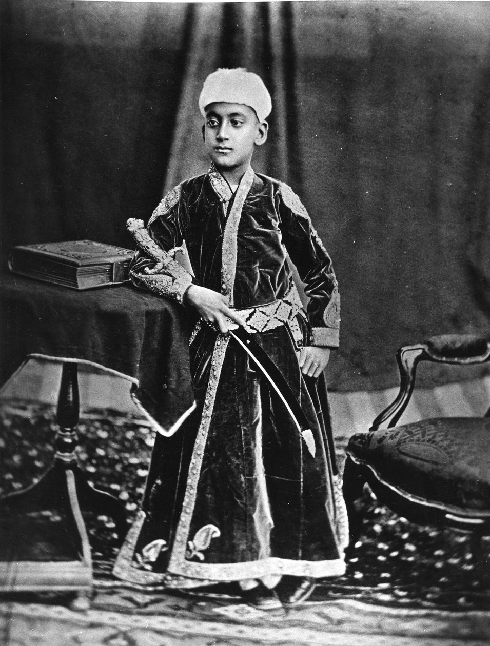 Nizam z Hyderabadu, 1877 autorstwa S. and Shepherd, C. Bourne