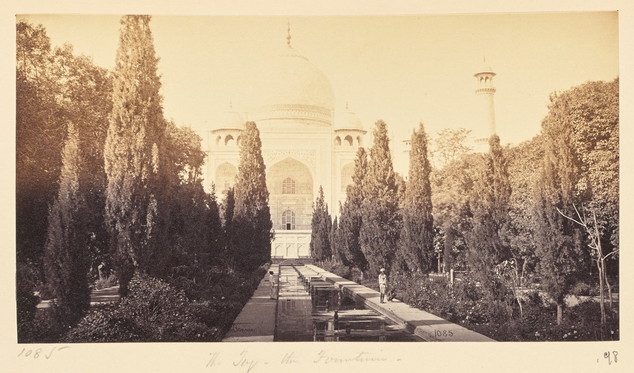 Agra; Tadź widziany od fontanny autorstwa Samuel Bourne
