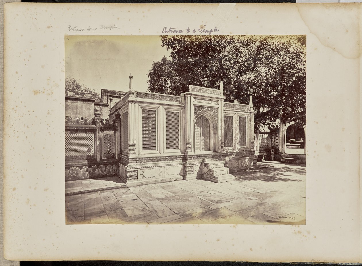 Delhi; Grobowiec Mirzy Jehangira. To piękna rzeźba w marmurze autorstwa Samuel Bourne