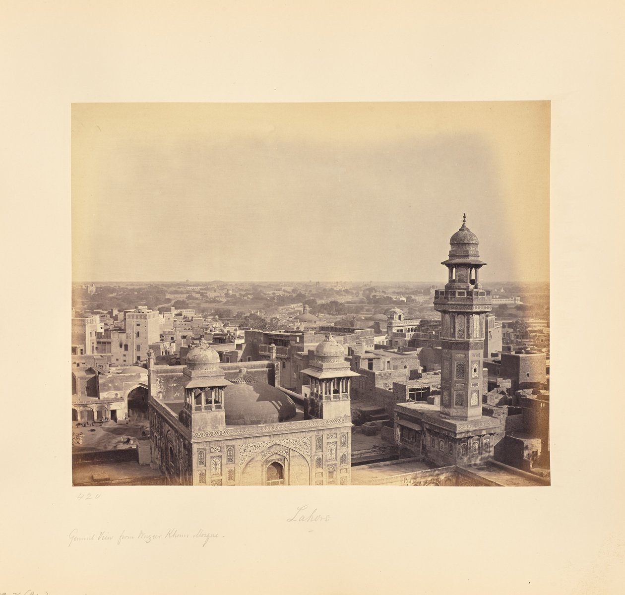 Lahaur; z meczetu Wazira Chana autorstwa Samuel Bourne
