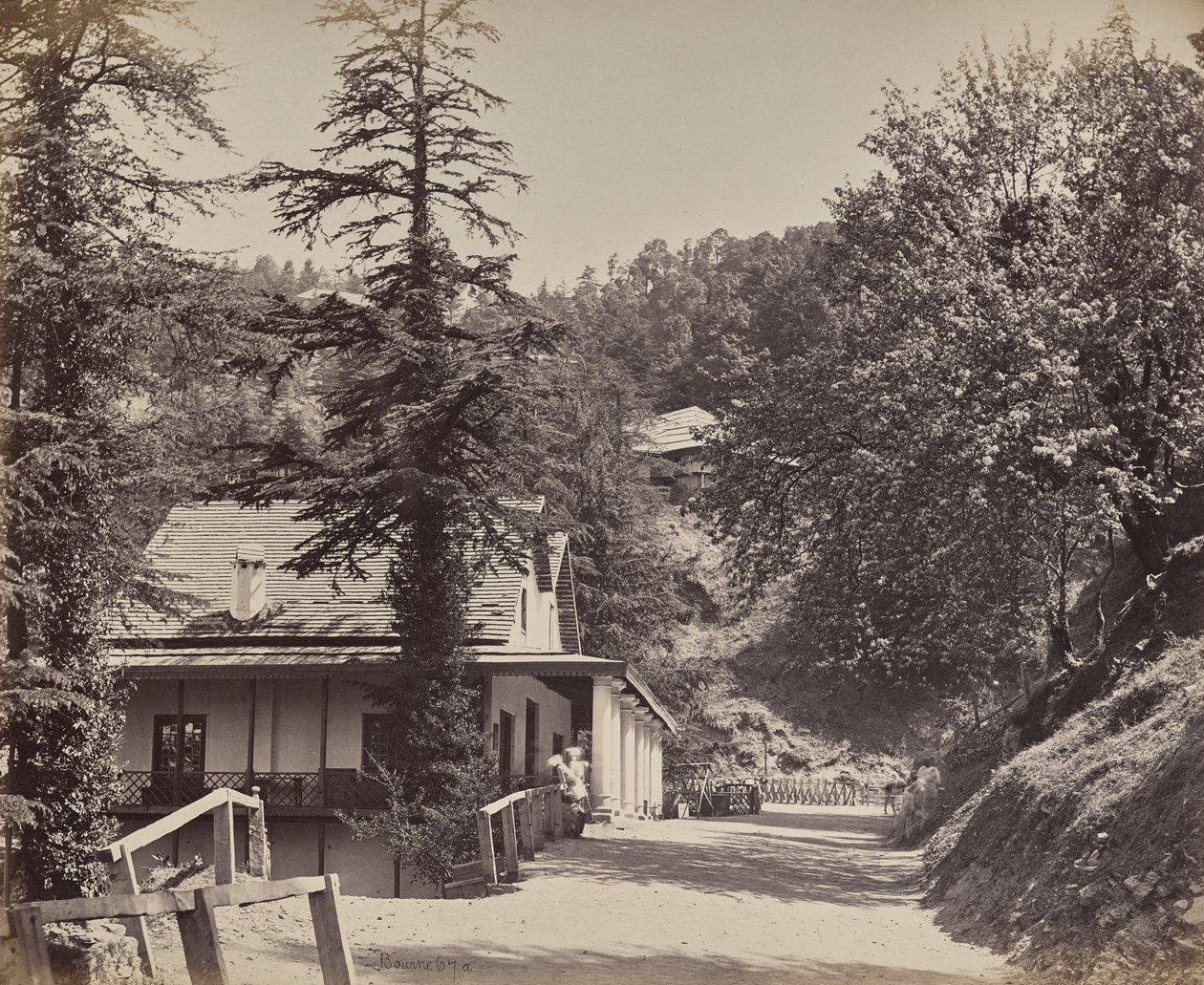 Simla. The Mall w pobliżu mostu Combermere autorstwa Samuel Bourne