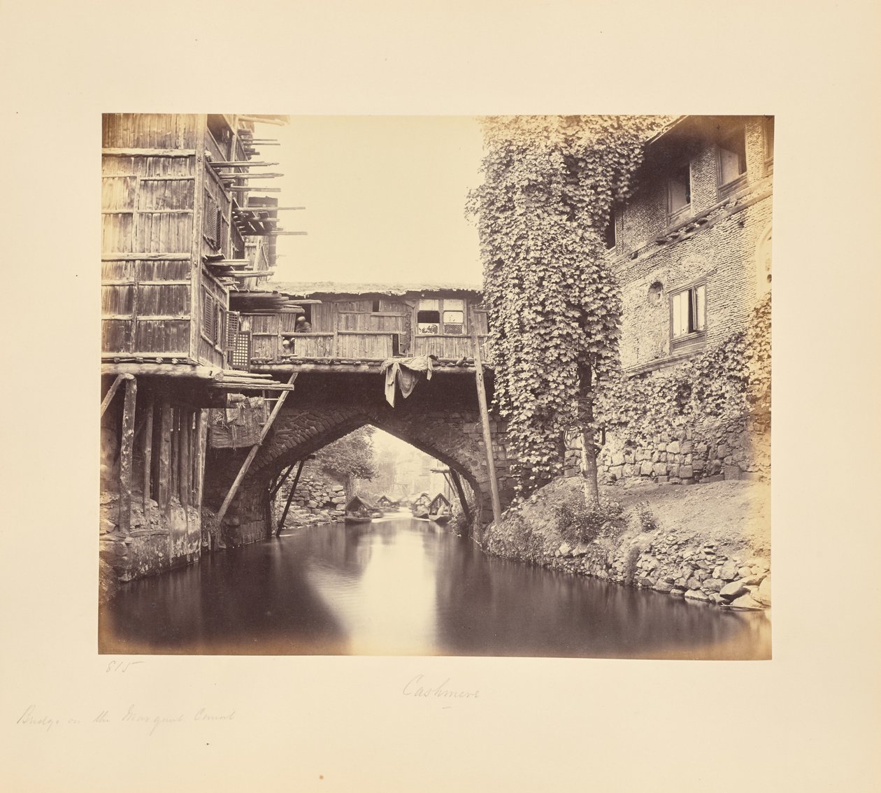 Srinagar; most na kanale Marqual autorstwa Samuel Bourne