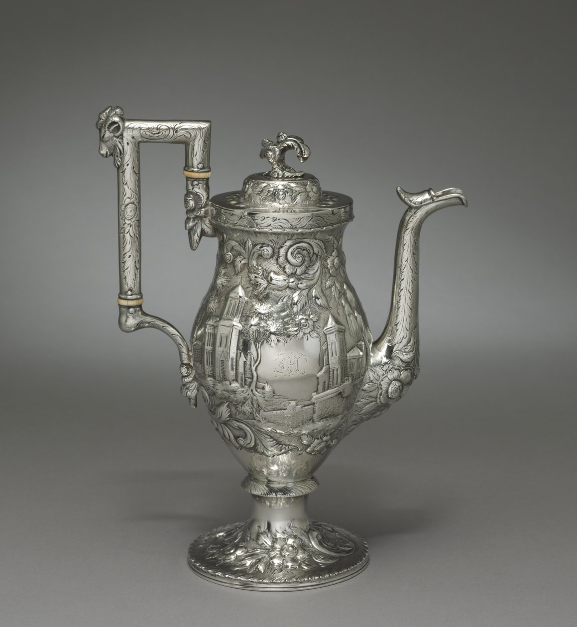 Neorokokowy dzbanek do kawy, ok.1840 autorstwa Samuel Kirk