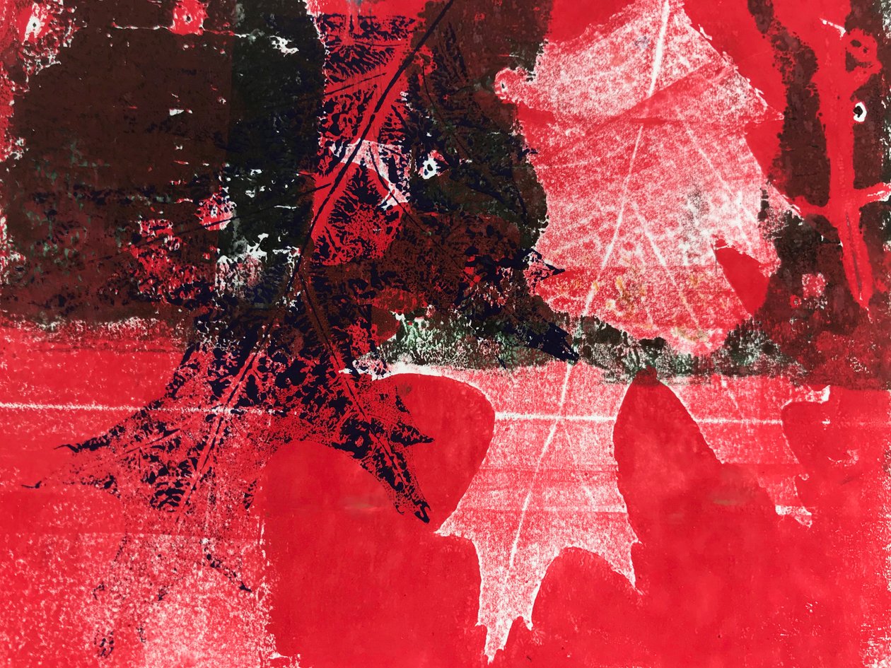 „Czerwony liść” 2019 (monodruk) autorstwa Sarah Thompson Engels