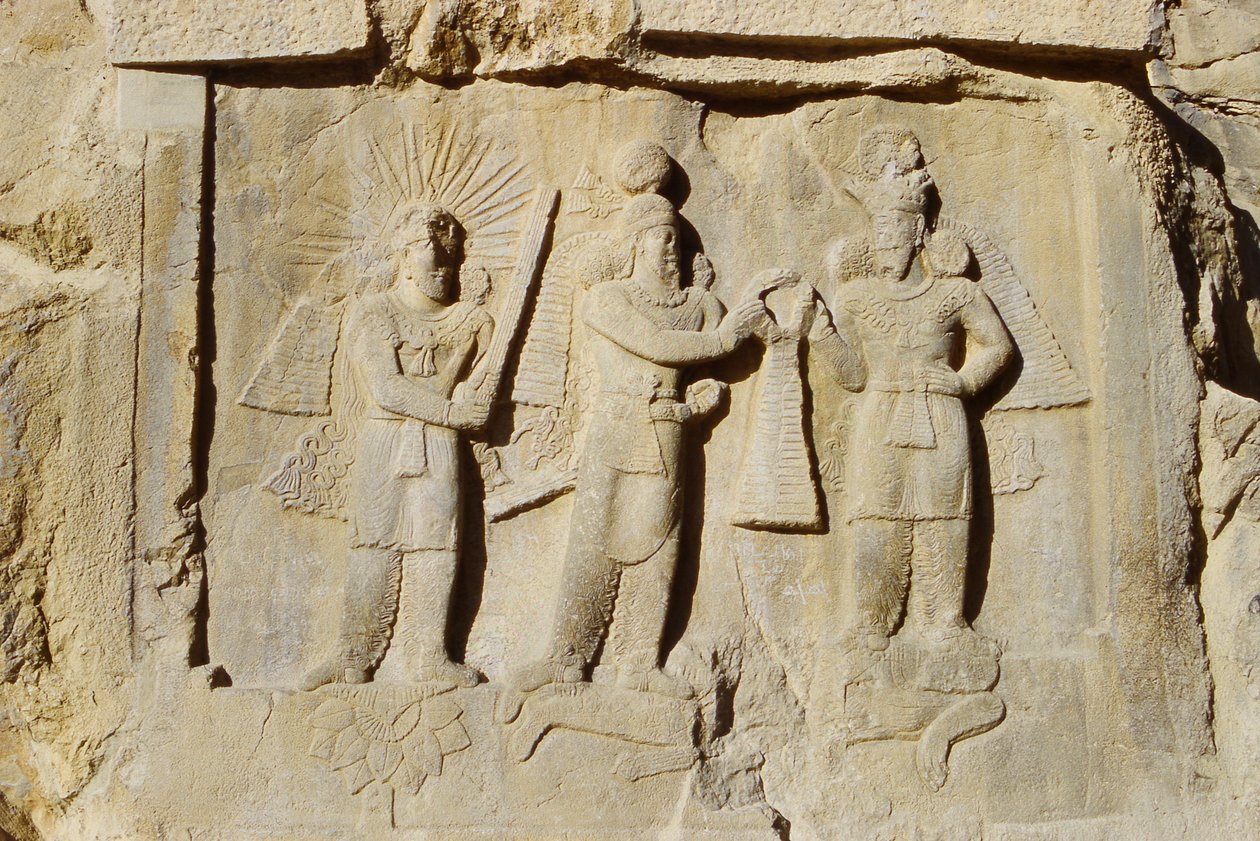 Płaskorzeźba inwestytury i zwycięstwa Ardashira II (r.379-83) c.379-83 autorstwa Sasanian School