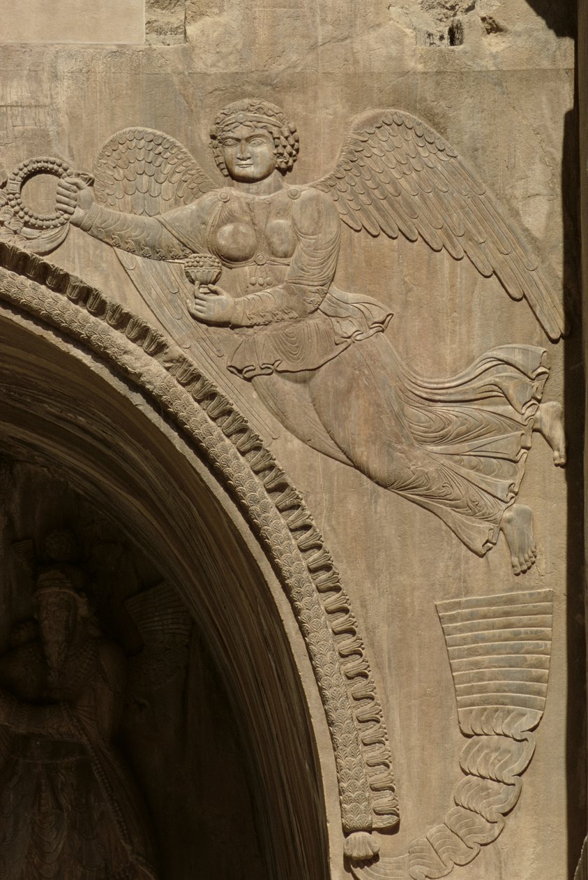 Geniusz trzymający miskę owoców, symbolizującą obfitość, ze spandreli aivanów, 590-628 autorstwa Sasanian School