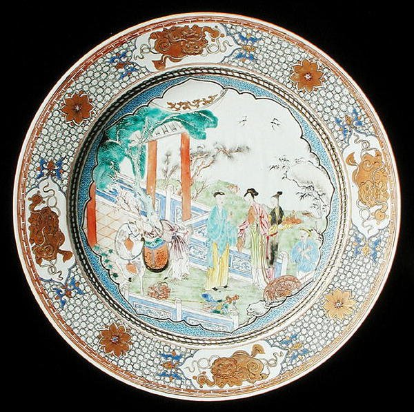 Ładownica do róży rodzinnej, ok. 1730 (porcelana) autorstwa School Chinese
