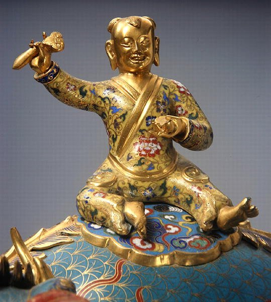 Fragment jeźdźca z pary Qilin, okres Qianlong (1736-95) (emalia cloisonne i champleve z pozłacanym metalem) (patrz także 272142) autorstwa School Chinese